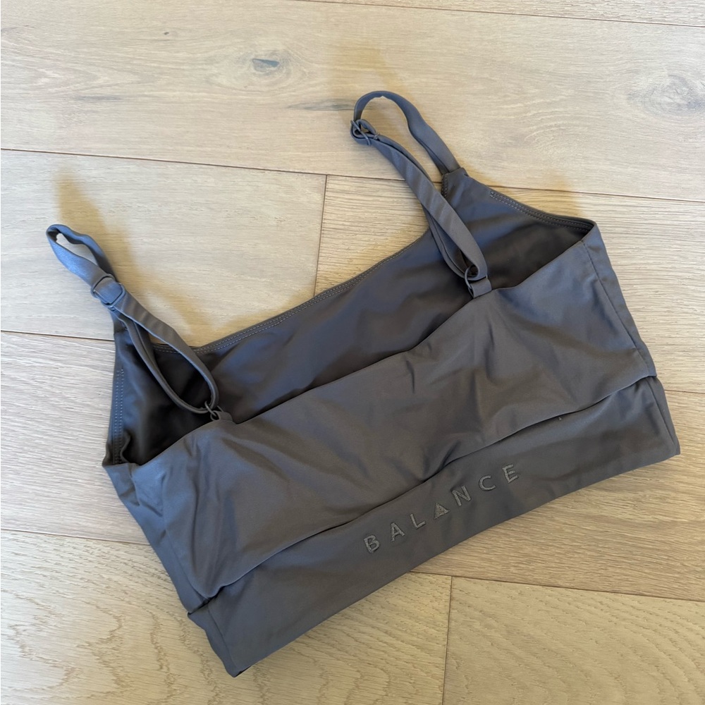 Vitality (balance athletica) metallic gray (lustre)sports bra size small D+ cup